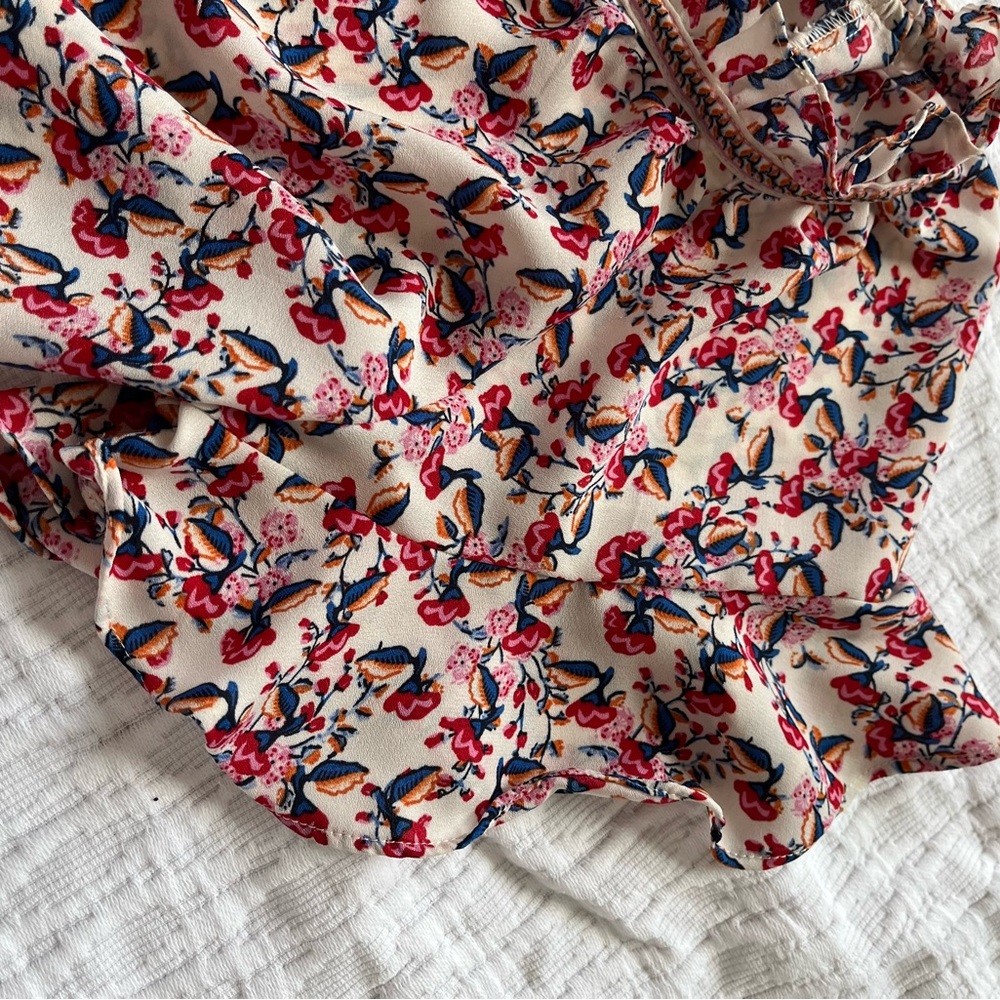 Max Studio Multicolor Flutter Sleeve Print Blouse - Picture 3 of 6
